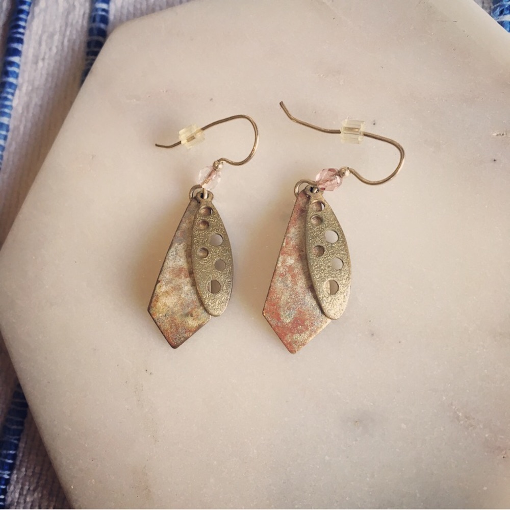 Jody Coyote golden & rose colored dangle earrings